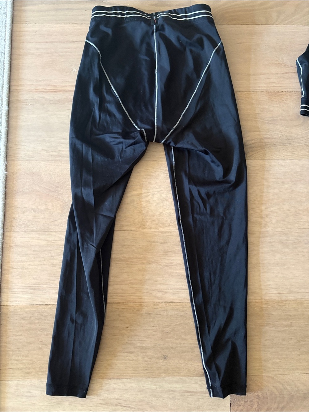 Adam Selman French Cut Leggings & Sports Bra Set - Picture 5 of 8